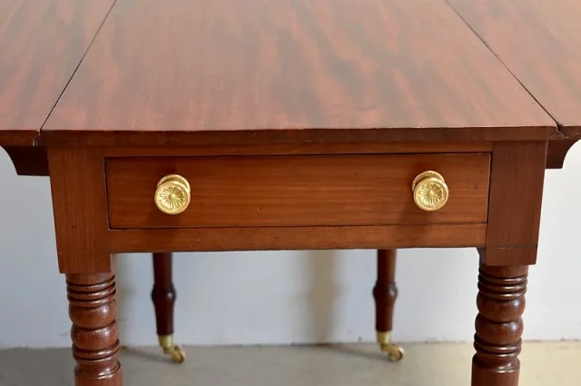 Small english Victorian table with shutters - XIXth