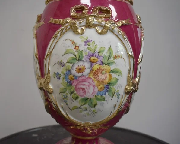 SEVRES PORZELLAN VASE