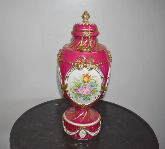 SEVRES PORZELLAN VASE