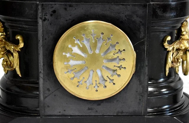Pendule Napoléon III signée J. Pradier – XIXème