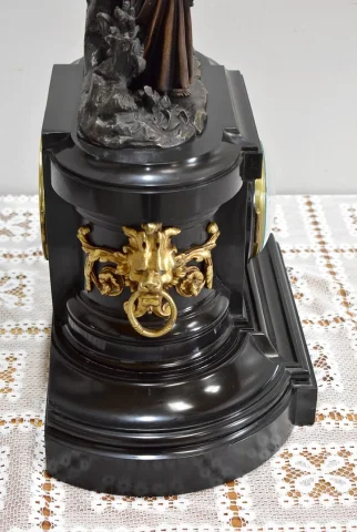 Pendule Napoléon III signée J. Pradier – XIXème