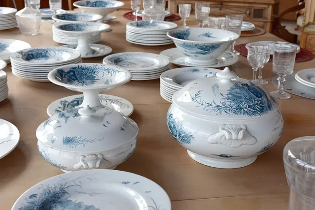 Important table service Earthenware Gien - late nineteenth