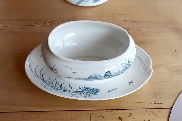 Important table service Earthenware Gien - late nineteenth