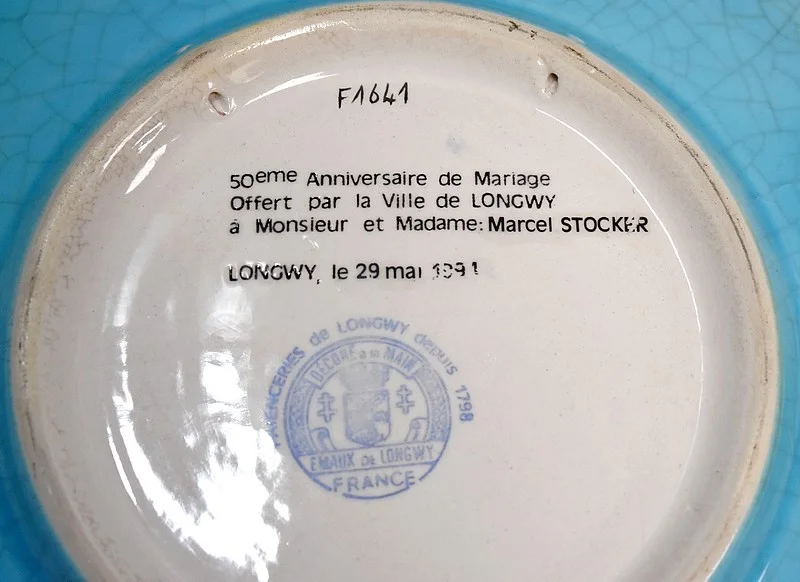 Plat en faïence de Longwy – XXème