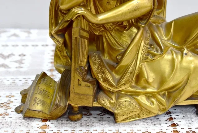 Bronze femme érudite par Grégoire – XIXème