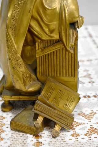 Bronze femme érudite par Grégoire – XIXème