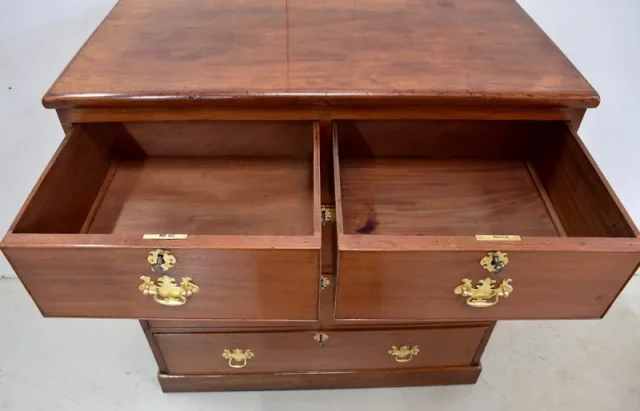 Georgian Mahogany Commode - Nineteenth