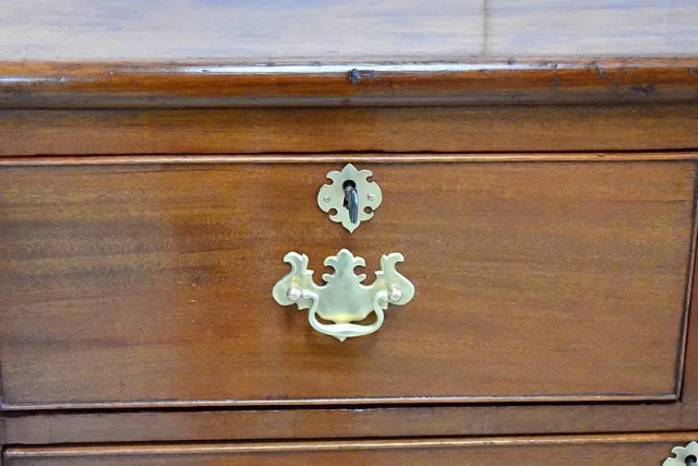 Georgian Mahogany Commode - Nineteenth