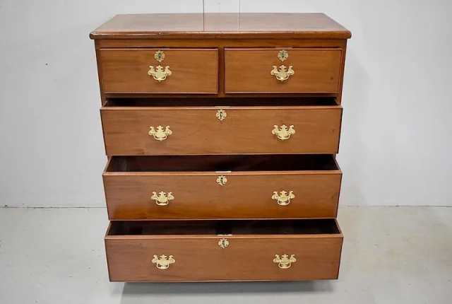 Georgian Mahogany Commode - Nineteenth
