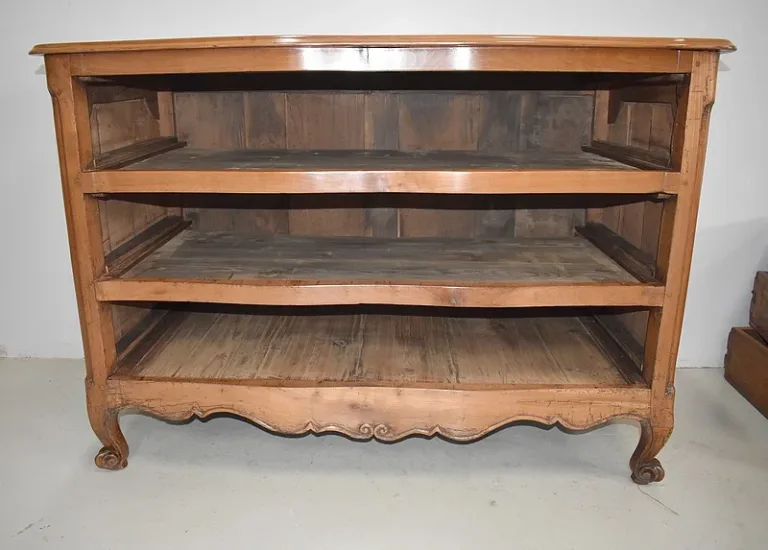 Commode Arbalète Louis XV en Merisier blond XVIIIe