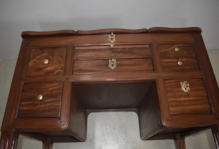 Coiffeuse Louis XVI pour Homme en Acajou XVIIIe