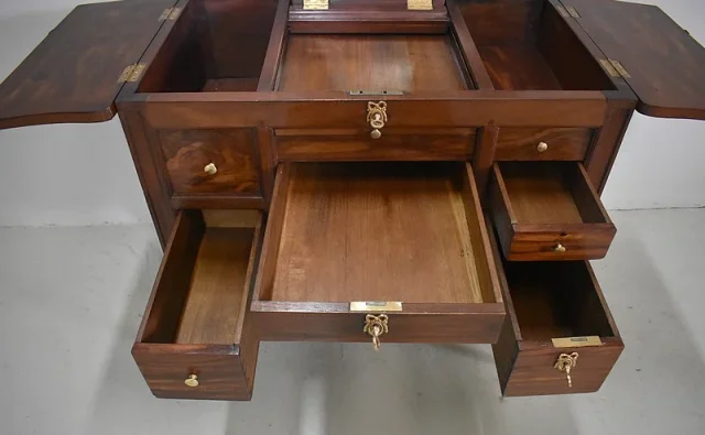Coiffeuse Louis XVI pour Homme en Acajou XVIIIe