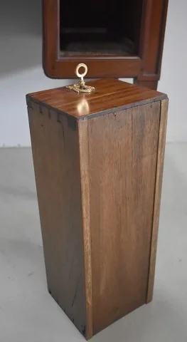 Coiffeuse Louis XVI pour Homme en Acajou XVIIIe