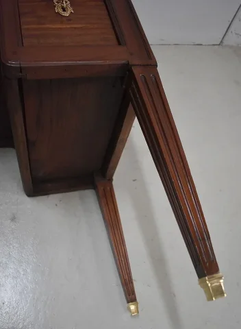 Coiffeuse Louis XVI pour Homme en Acajou XVIIIe