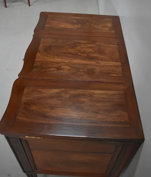 Coiffeuse Louis XVI pour Homme en Acajou XVIIIe