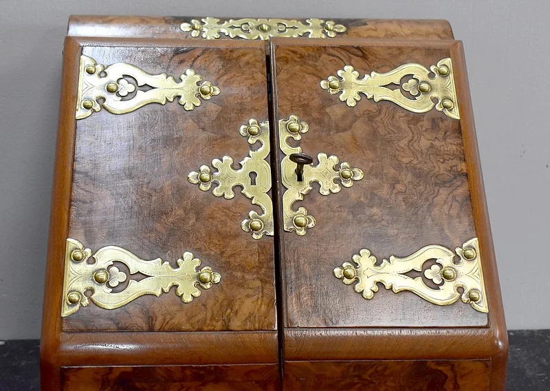 Filing cabinet in Walnut - XIXth