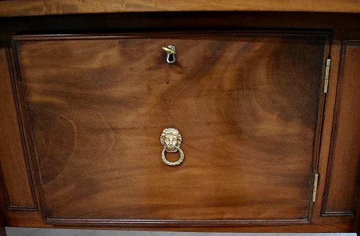 SIDEBOARD INGLES