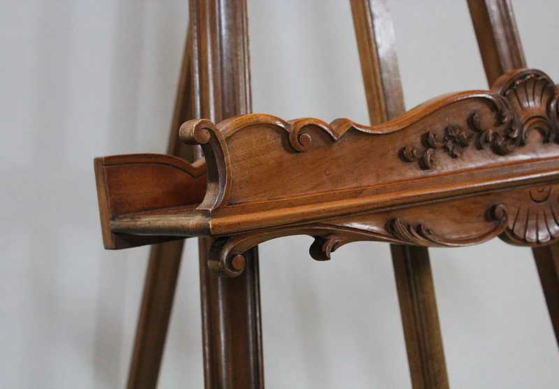 Grand Louis XV easel carved - 1920