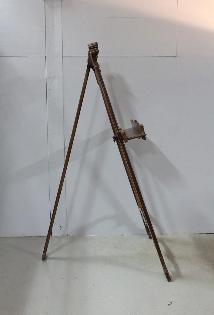 Grand Louis XV easel carved - 1920