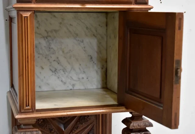 Renaissance sculpted high bedside table - 1900