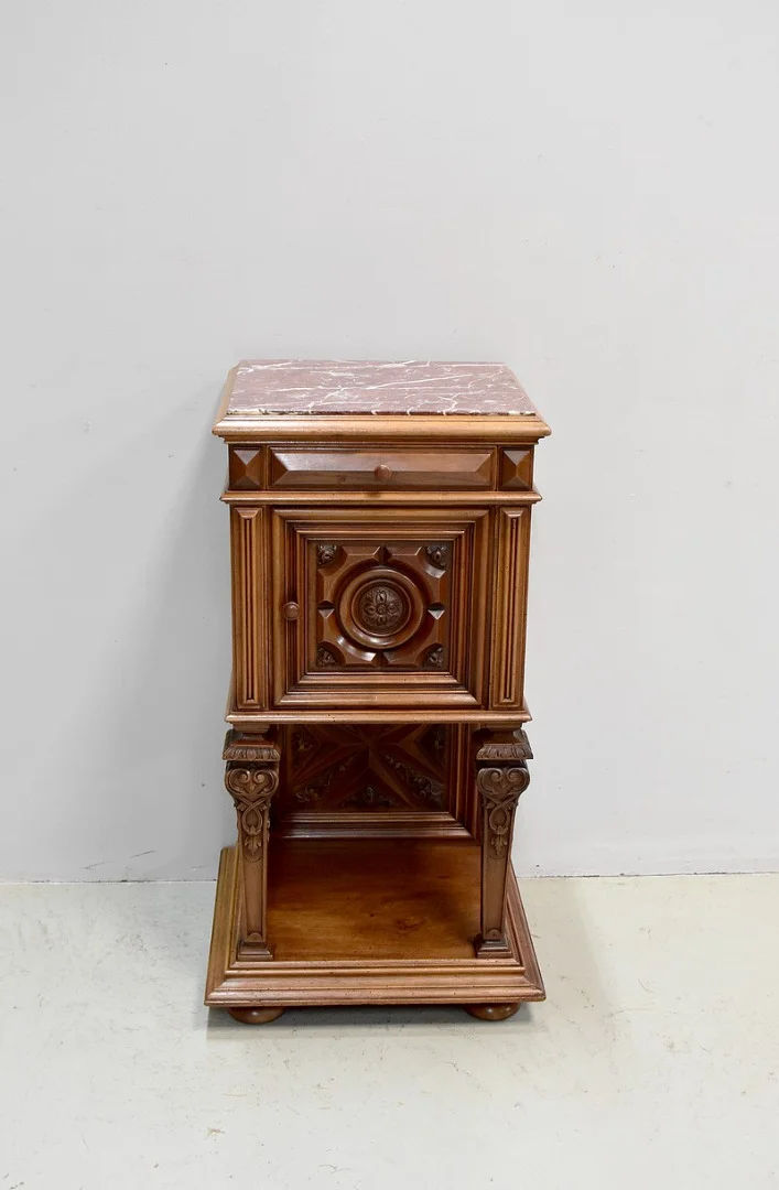 Renaissance sculpted high bedside table - 1900