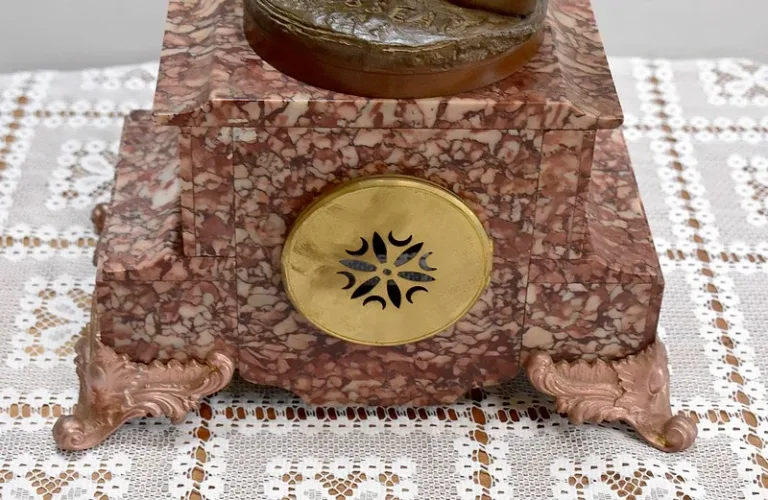 Pendulum with Régule signed Rousseau - XIXth