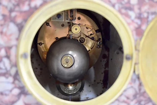 Pendulum with Régule signed Rousseau - XIXth
