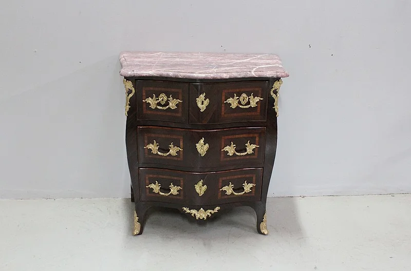 Small Louis XV child's dresser stamped J. TUART - XVIII