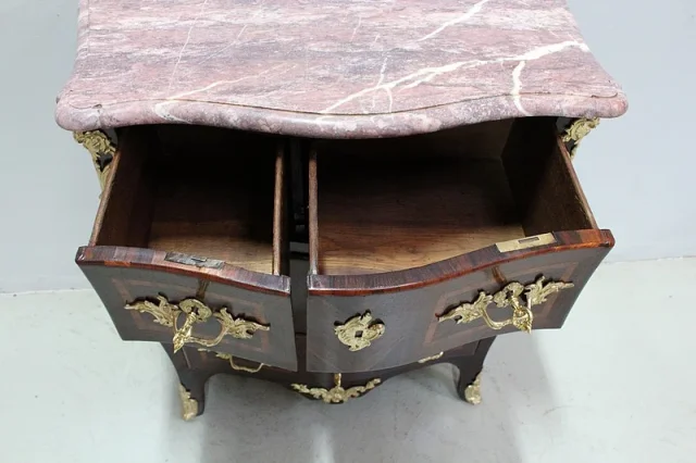 Small Louis XV child's dresser stamped J. TUART - XVIII