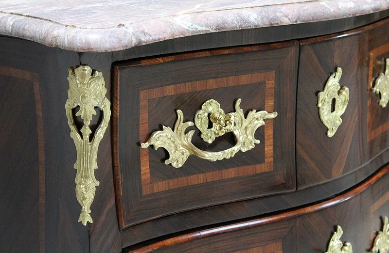 Small Louis XV child's dresser stamped J. TUART - XVIII
