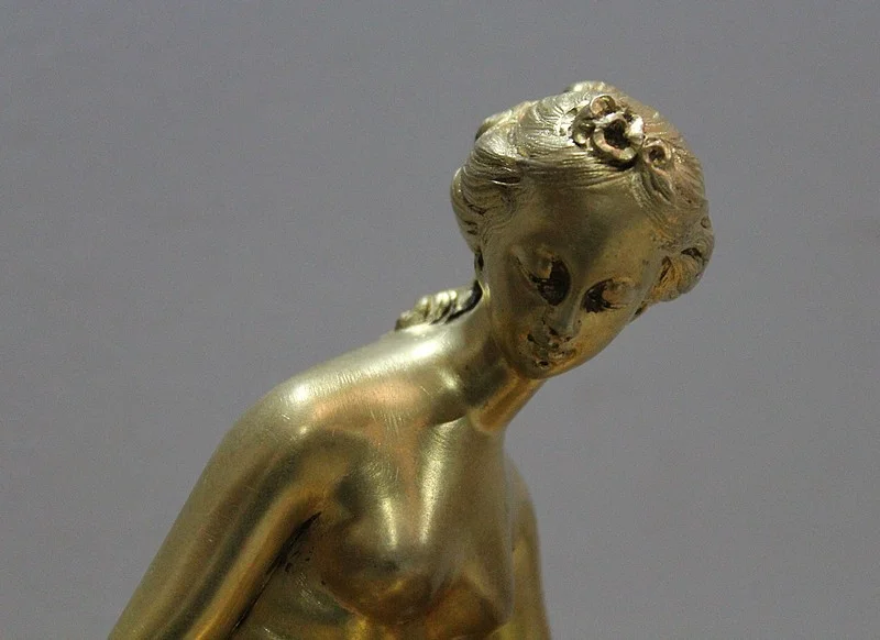 Bather with the dove signed FALCONNET - XIXth