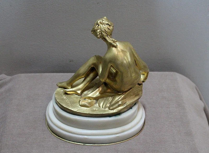 Bather with the dove signed FALCONNET - XIXth