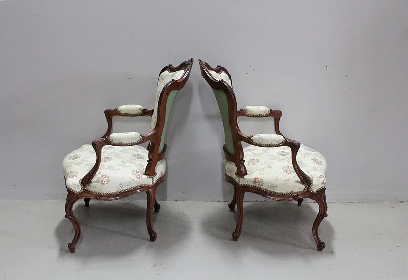Paire de Fauteuils Cabriolet Louis XV à la Reine – XIXème