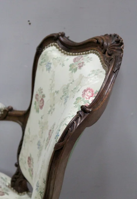 Paire de Fauteuils Cabriolet Louis XV à la Reine – XIXème