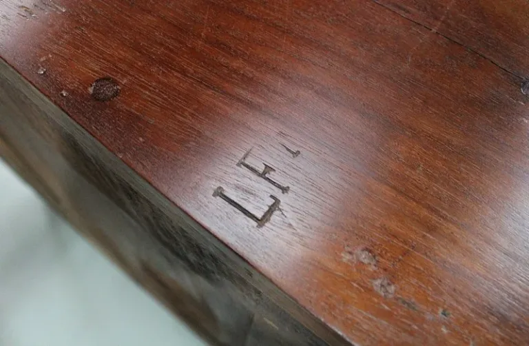 Rare petite bibliothèque – XVIIIème