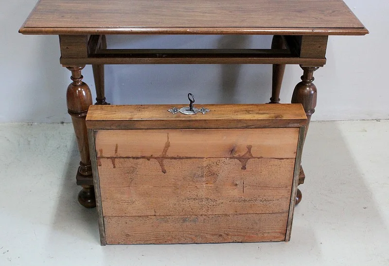 Petite table bureau Louis XIV – XVIIIème