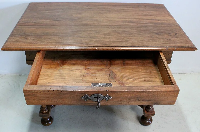 Petite table bureau Louis XIV – XVIIIème