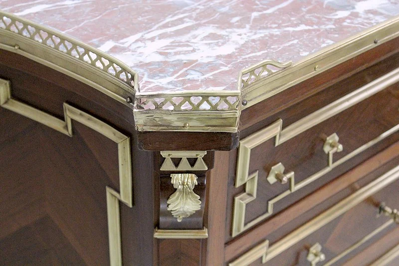 Small chest of drawers Louis XVI - XIX