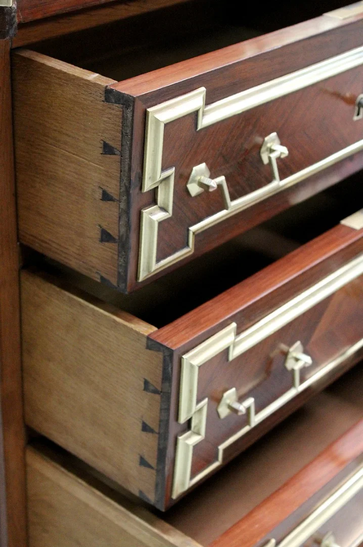 Small chest of drawers Louis XVI - XIX