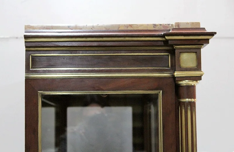 Showcase 3 sides Louis XVI - XIX