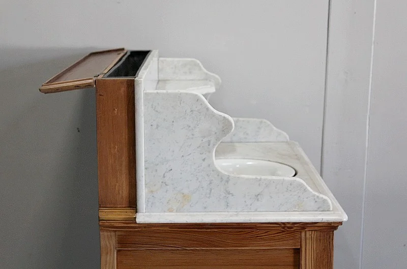 Meuble de toilette – 1920