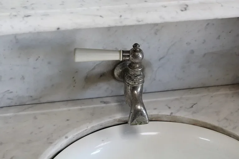 Toilet furniture - 1920