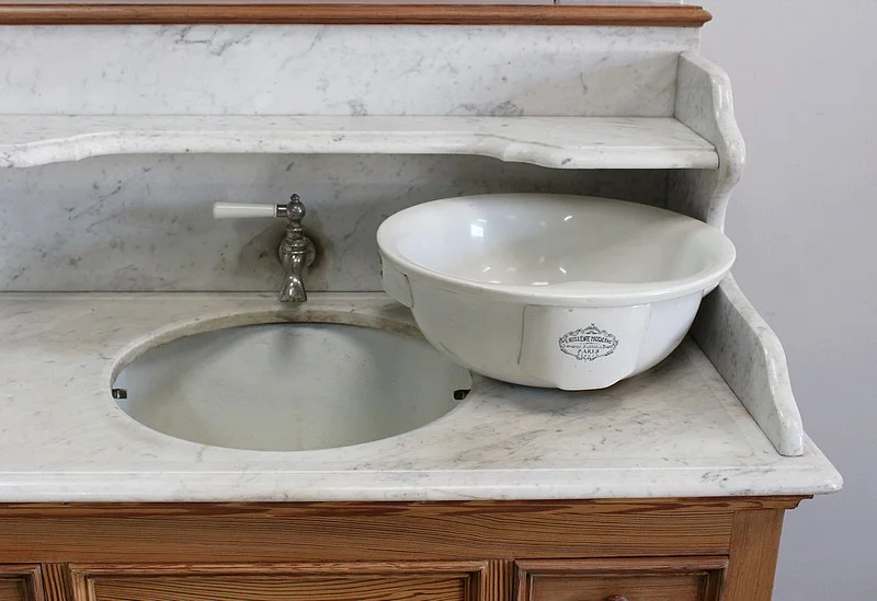 Meuble de toilette – 1920