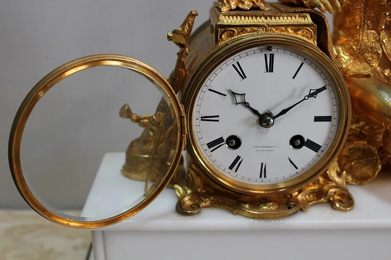Beautiful bronze and marble clock - XIXth