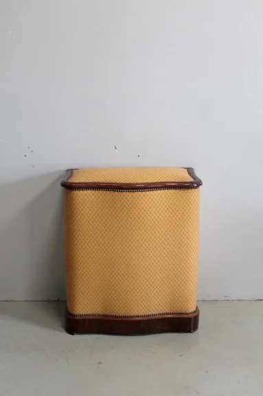 Coffre à linge Napoléon III matelassé – XIXème