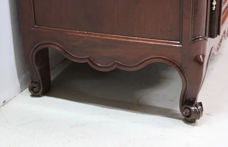 Buffet deux-corps de port Louis XV – XVIIIème