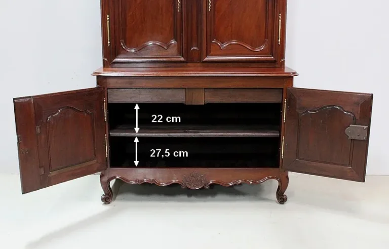 Buffet deux-corps de port Louis XV – XVIIIème