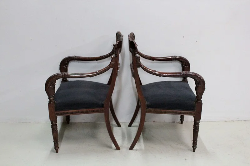 Pair of Georgian sculpted armchairs - XIXth