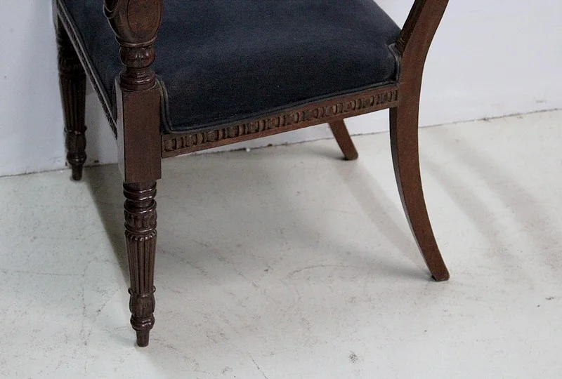 Pair of Georgian sculpted armchairs - XIXth
