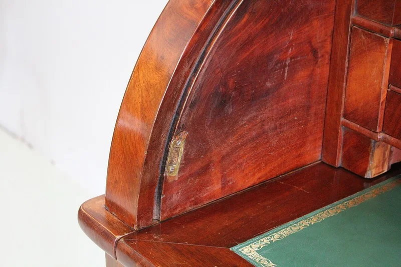 Imposant bureau à cylindre Directoire – XVIIIème